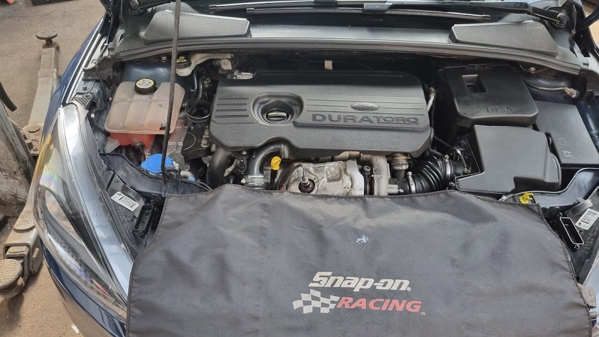 Sun Garage garage, MOT and car servicing in West Bromwich
